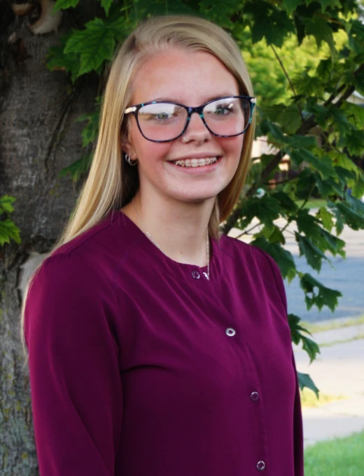 Darci 24
